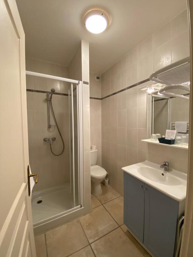 Hotel Bon Encontre ซาร์ลา-ลา-กาเนดา ภายนอก รูปภาพ